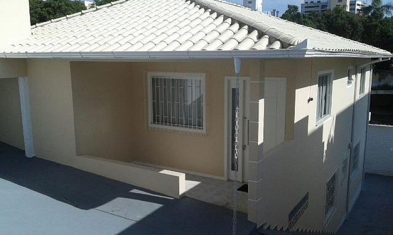 Excelente Quarto Mob...