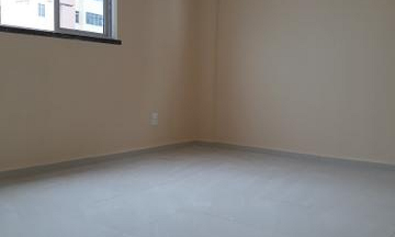 Apartamento Novo Pró...