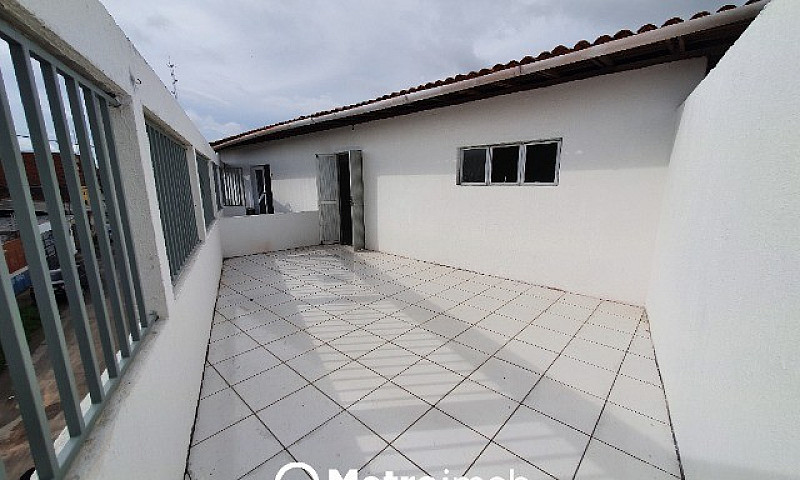 Casa Com 2 Quartos À...