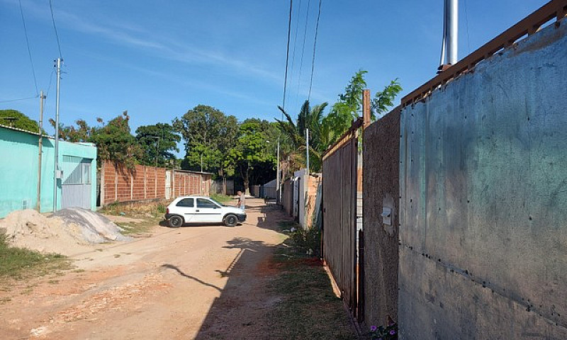 Casa De Condomínio P...