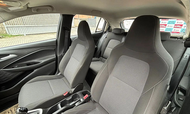 Chevrolet Onix Hatch...