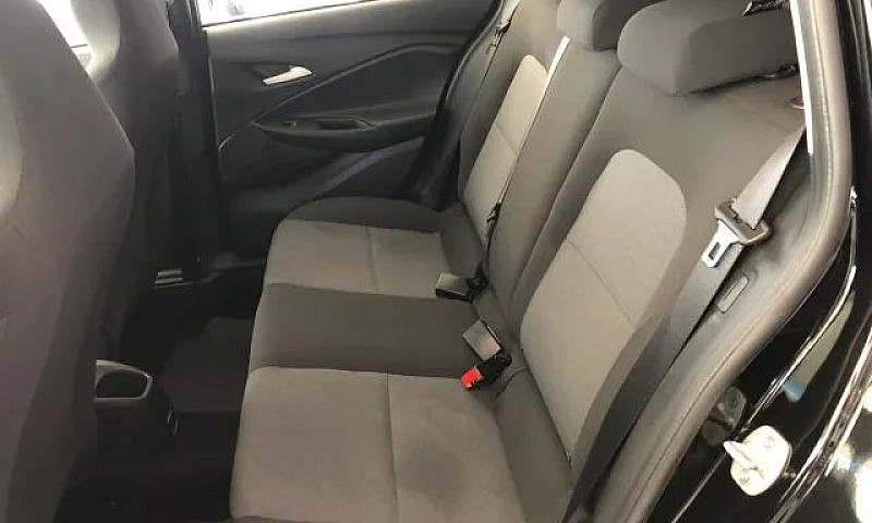 Chevrolet Onix Sedan...