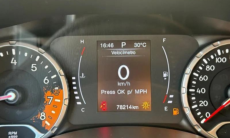 Jeep Renegade Std 1....