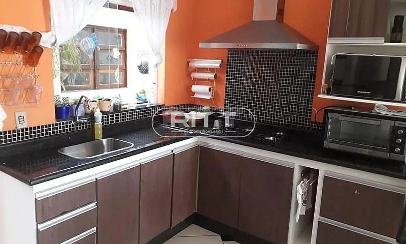 Casa À Venda 2 Quart...