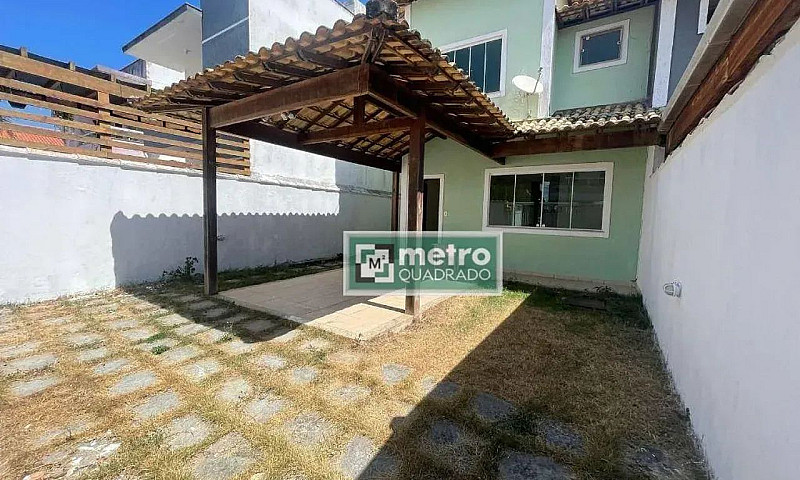 Casa Com 4 Dormitóri...