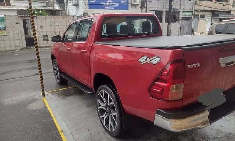 Toyota Hilux Cd Sr 4...