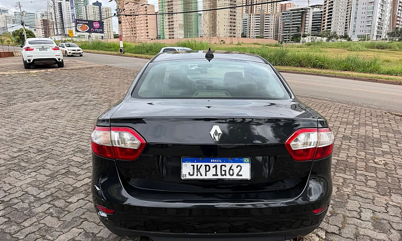 Renault Fluence Sed....