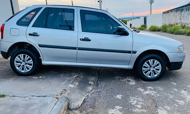 Gol G4 2009...