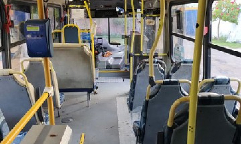 Micro Ônibus Ano 201...