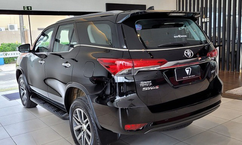 Hilux Sw4 Srv - 2018...