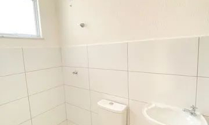 Excelente Casa 2/4 S...