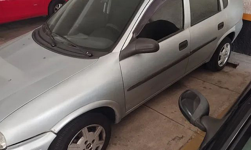 Corsa Classic Sedan ...