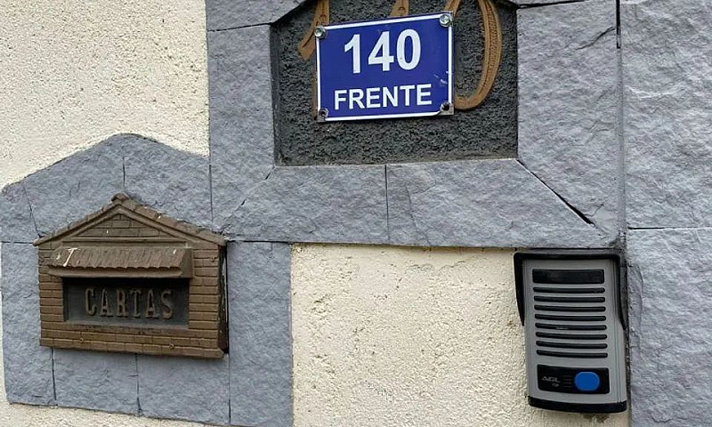 Casa 2 Qtos Colonial...