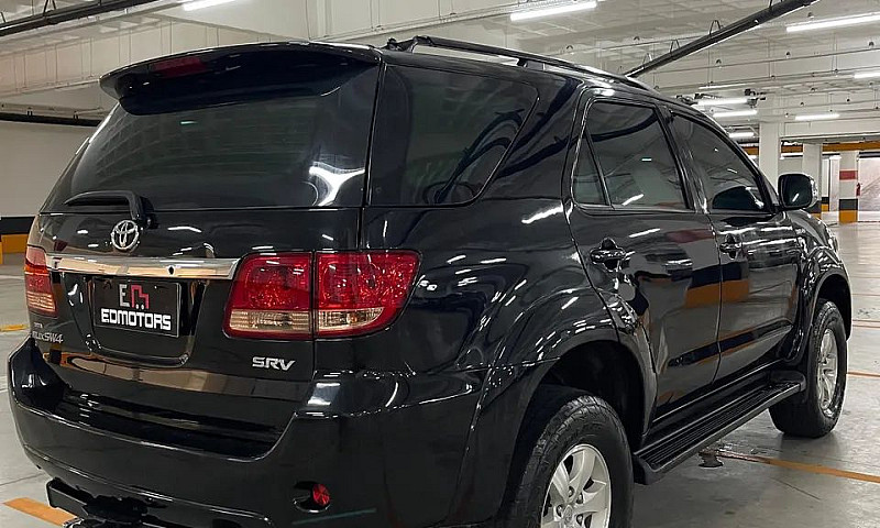 Toyota Hilux Sw4 Srv...