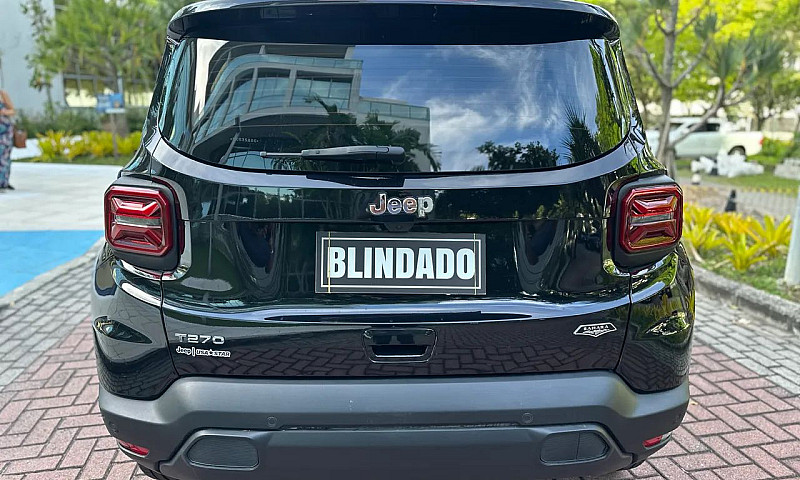Jeep Renegade Sahara...