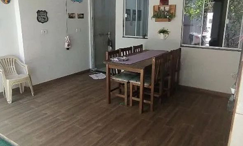 Casa Em Excelente Lo...