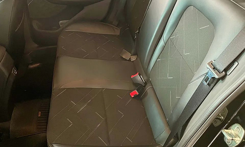 Chevrolet Onix Sedan...