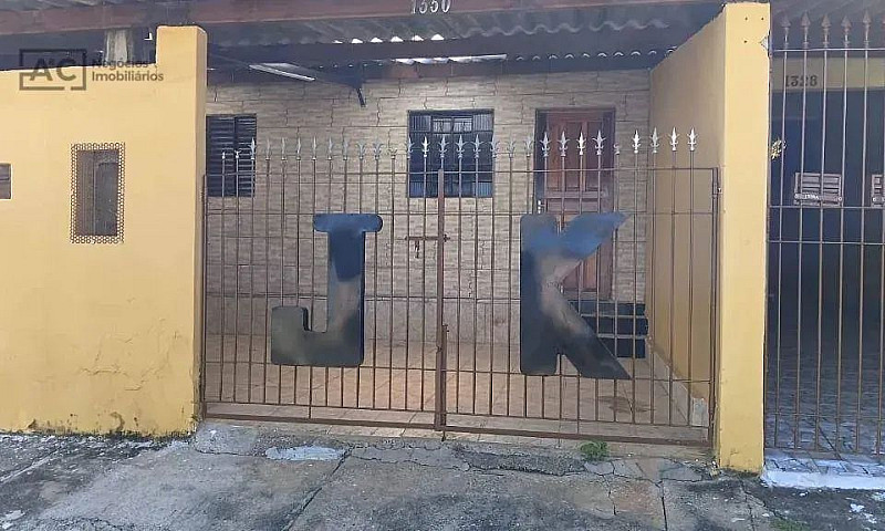 Casa Com 2 Dormitóri...