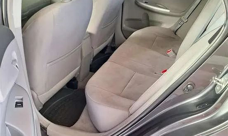 Toyota Corolla Gli 1...