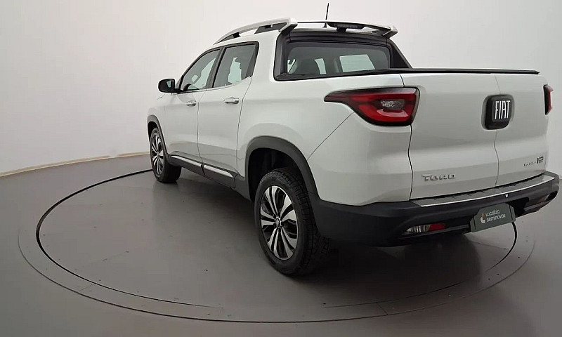 Fiat Toro Volcano 2....