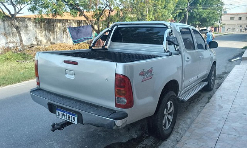 Hilux 4X4 Diesel 200...