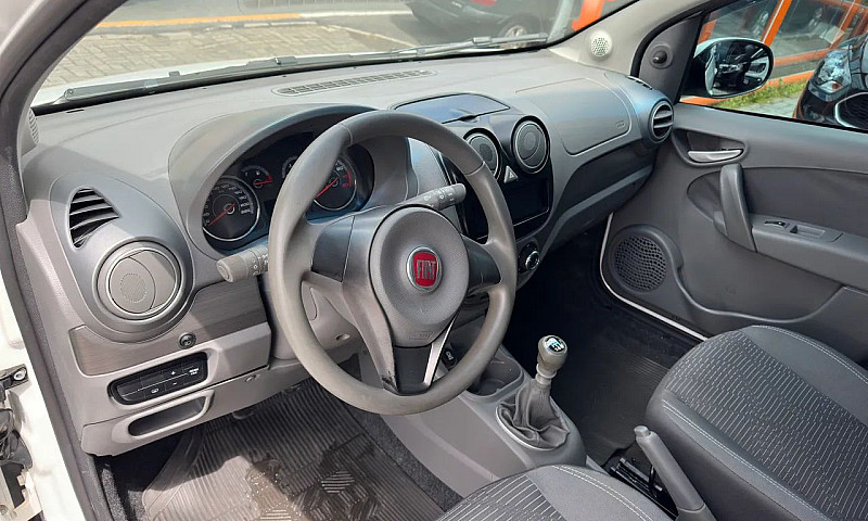 Fiat Palio Attractiv...