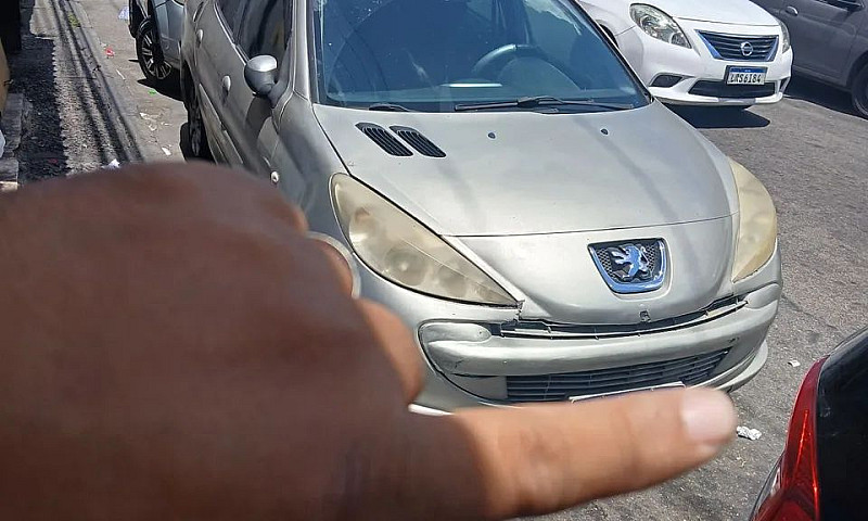 Peugeot 207 Sedan Pa...