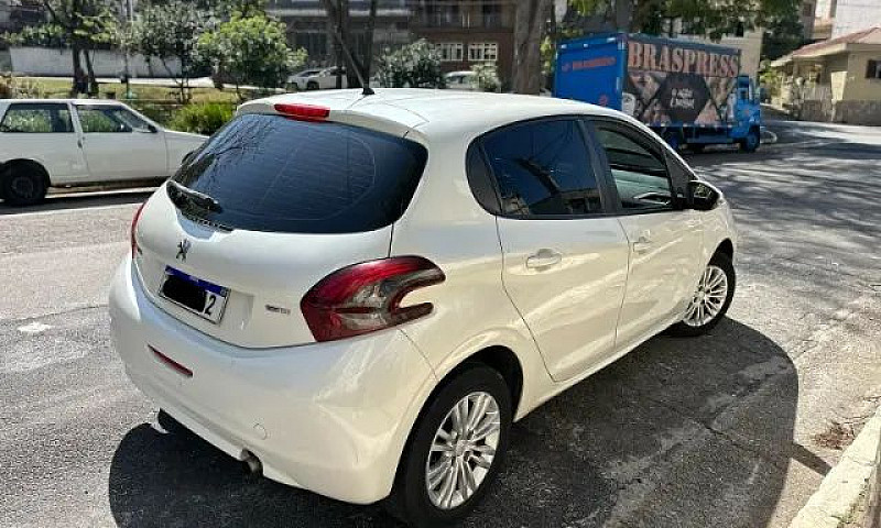 Peugeot 208 Active P...