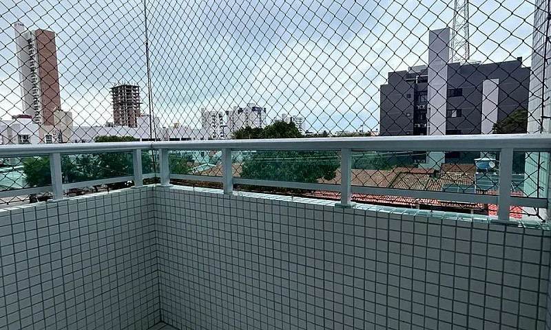 Apto No Bessa...