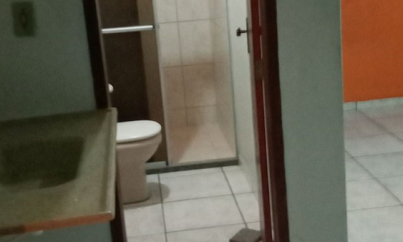 1 Quarto Com Pia Suí...