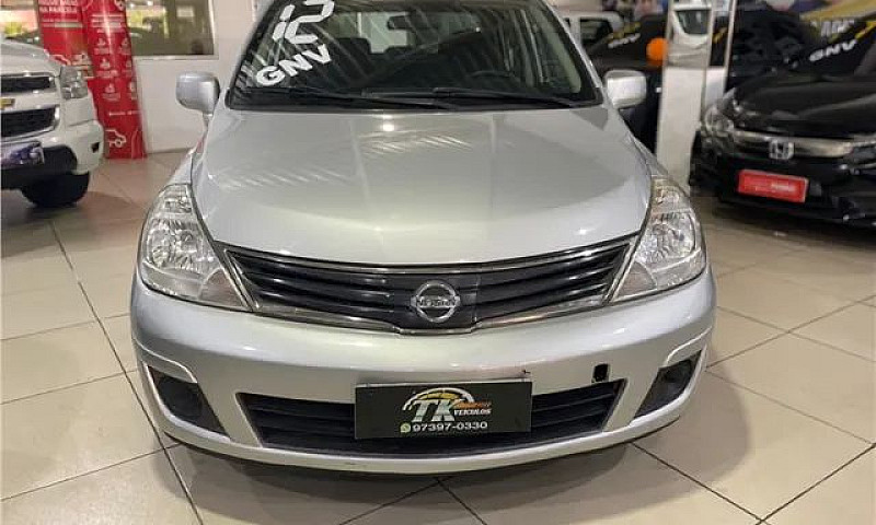 Nissan Tiida 2012 1....