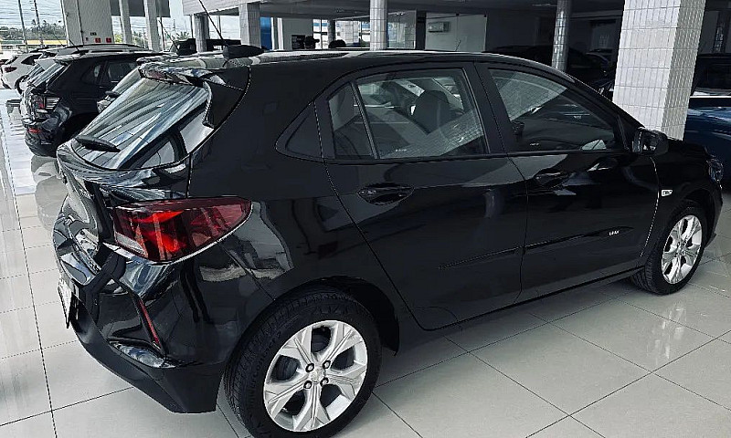 Chevrolet Onix Hatch...