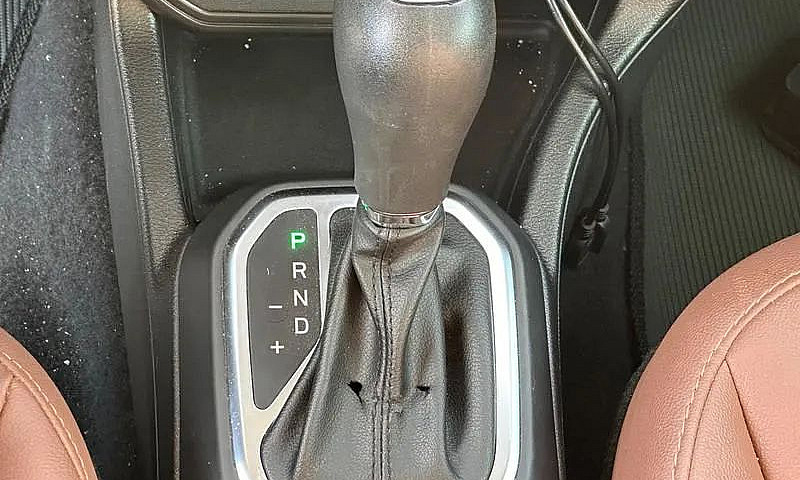 Jeep Renegade Std 1....