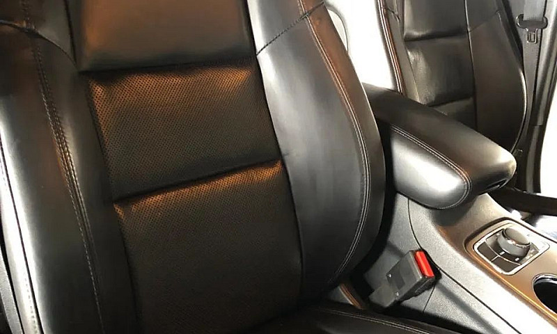 Jeep Grand Cherokee ...