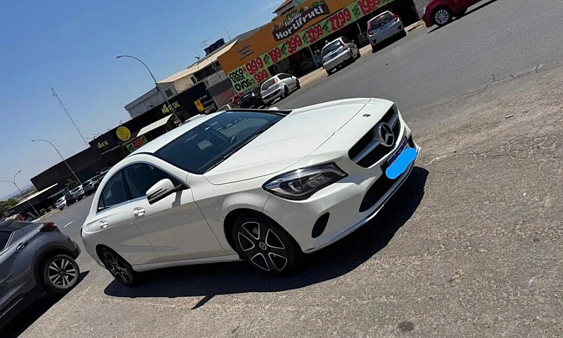 Mercedes-Benz Cla-18...