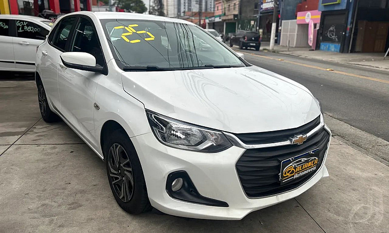 Chevrolet Onix Hatch...