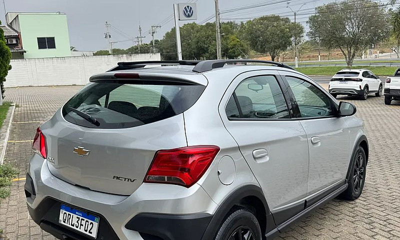 Chevrolet Onix Activ...