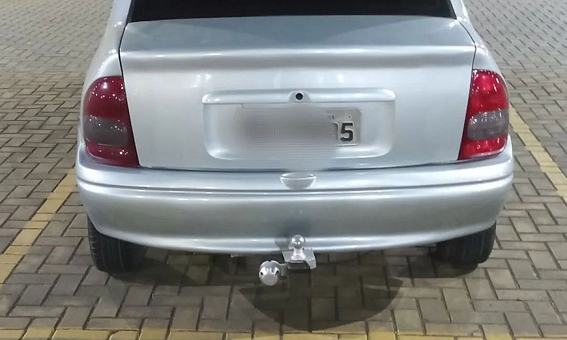 Chevrolet Corsa Sed....