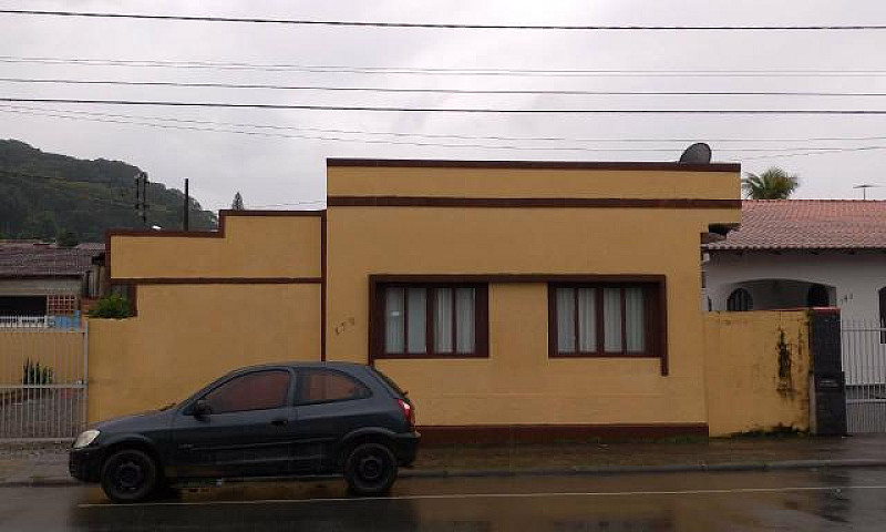 Vende-Se 2 Casas Em ...