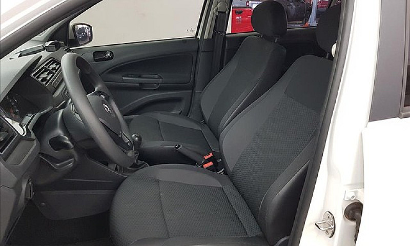 Volkswagen Voyage 1....