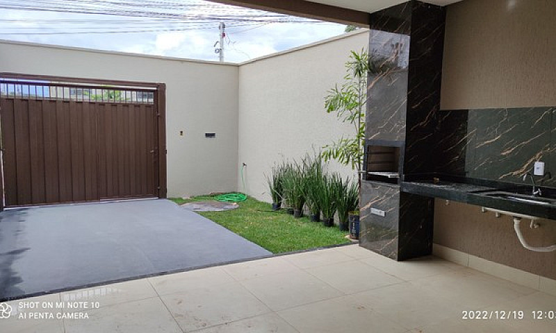 Casa Com Garagem E C...