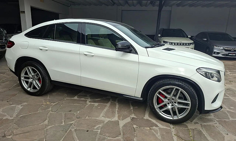 Mercedes-Benz Gle-40...