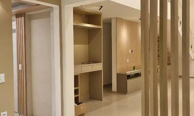 Casa Com 4 Dormitóri...