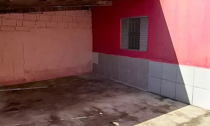 Aluga-Se Casa...