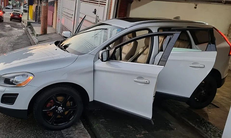 Volvo Xc 60 2.0 T5 5...