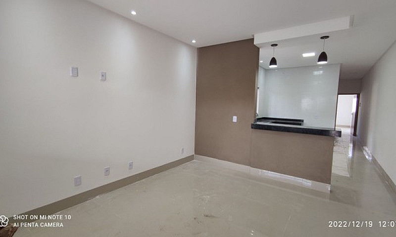 Casa Com Garagem E C...