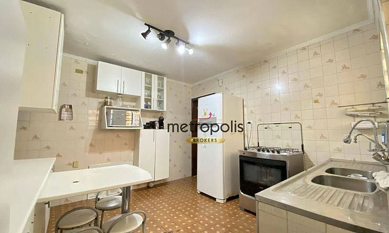 Sobrado À Venda, 205...