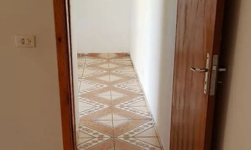 Alugo Casa Dos Fundo...