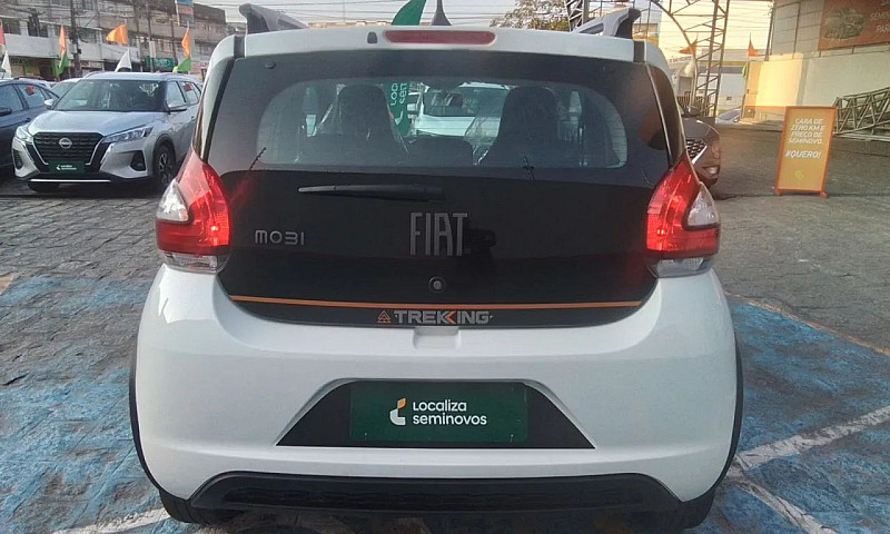 Fiat Mobi Trekking 1...