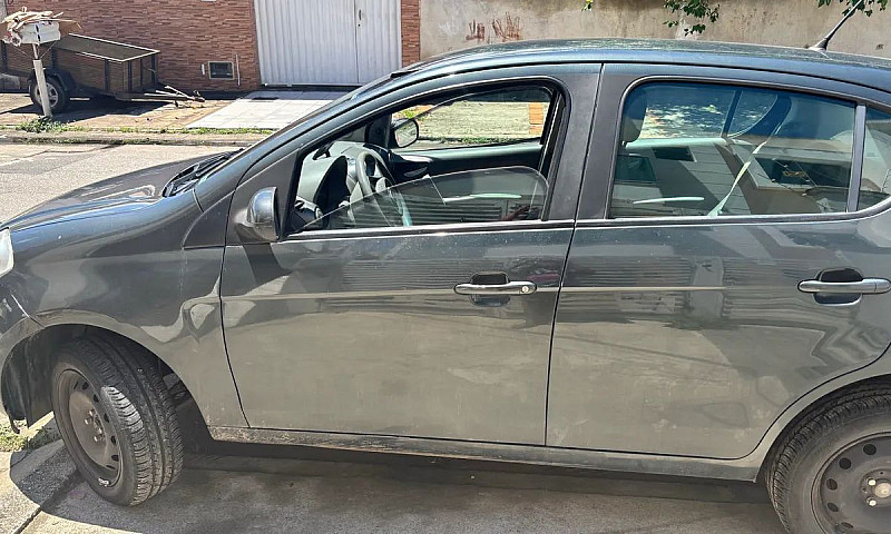 Fiat Palio Essence 1...